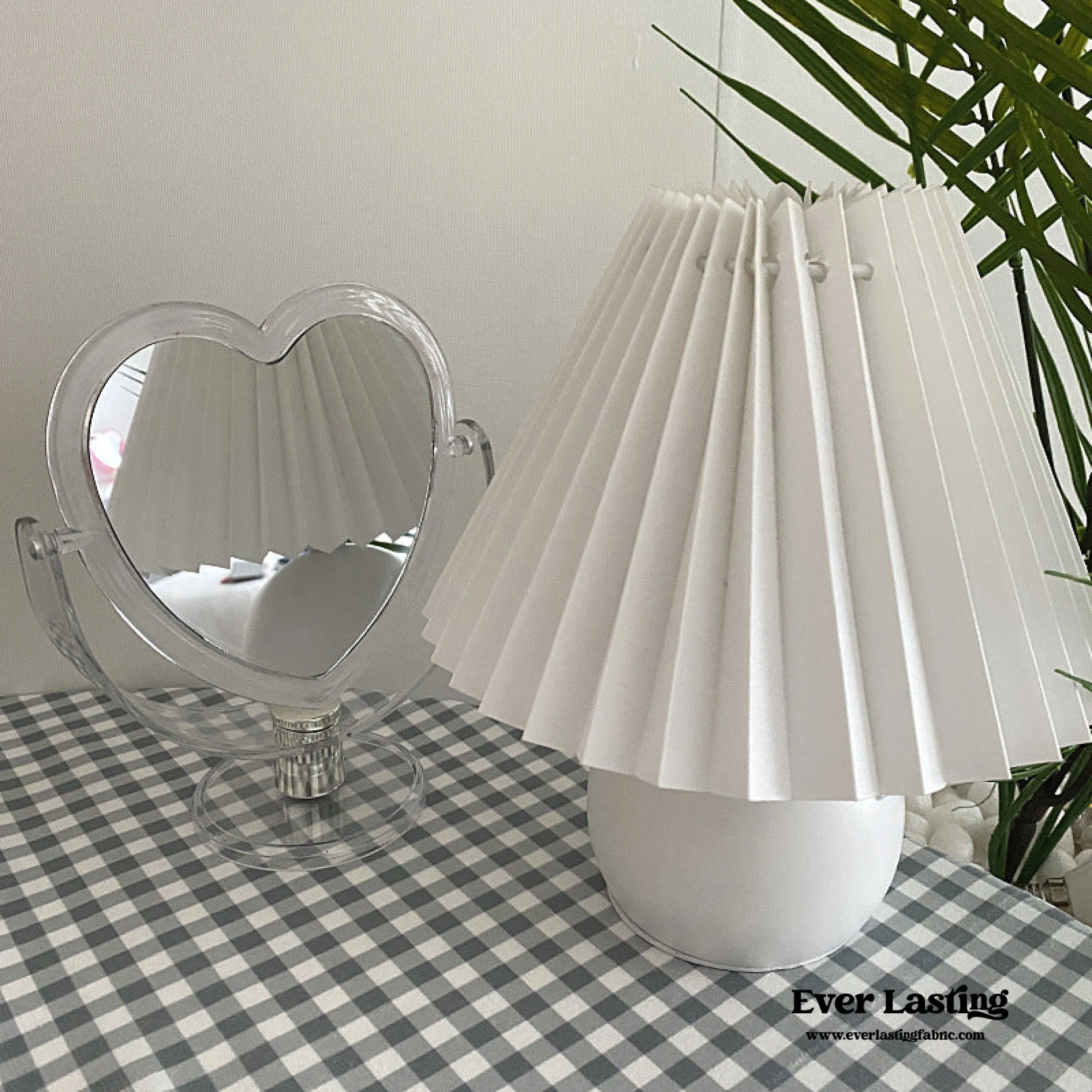 Heart Shape Mirror (3 Colors)