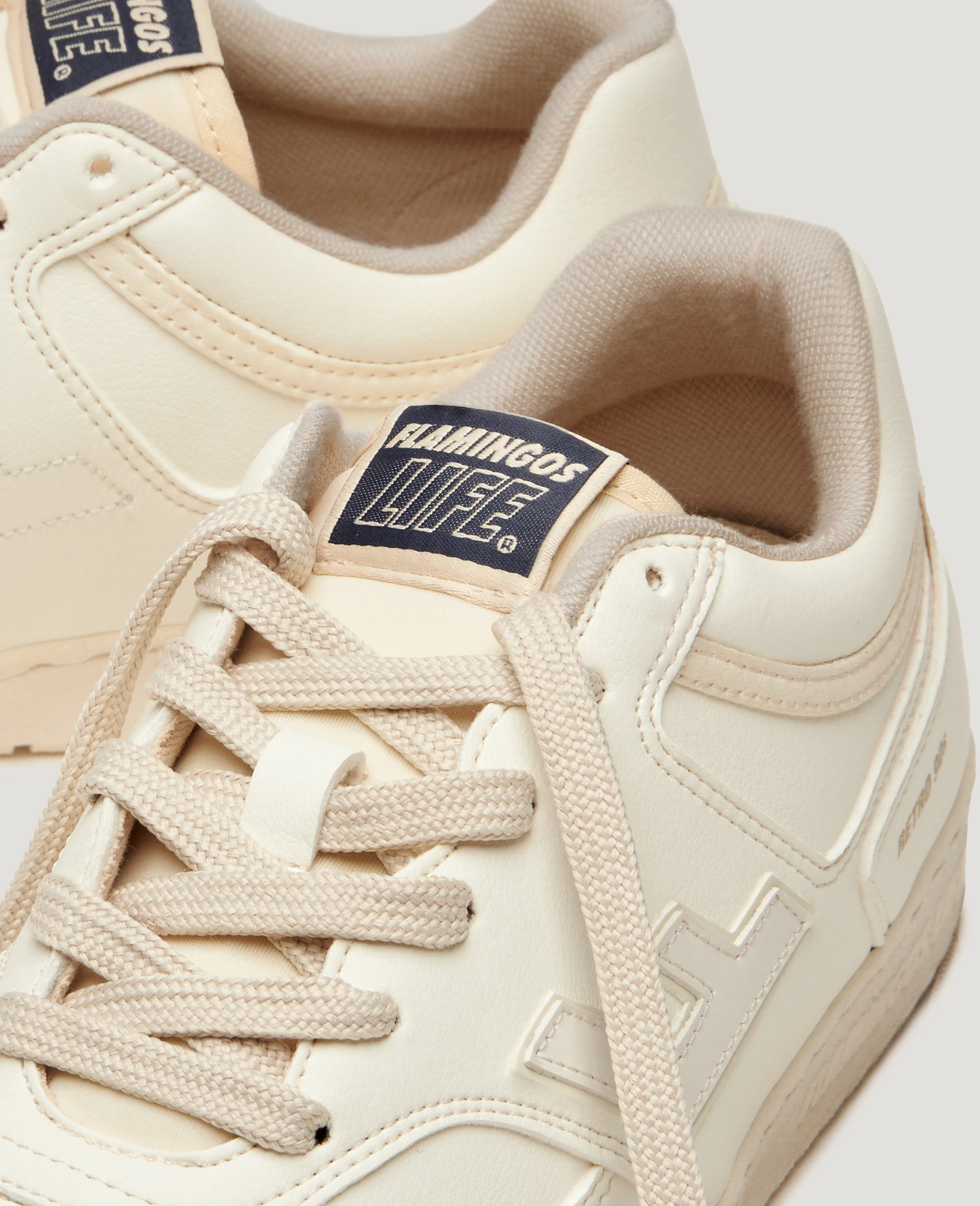 RETRO 90s ALL PEARL